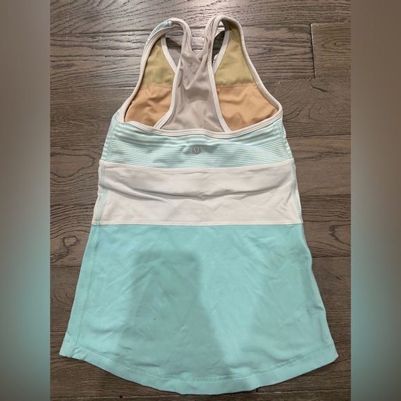 lululemon teal and white tanktop with built in bra - Picture 2 of 3